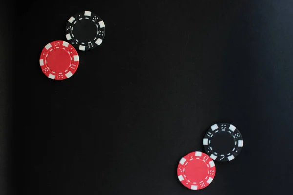 Poker kavram. Cips ve dices. Uzay kopyalayın. Minimalizm kavramı