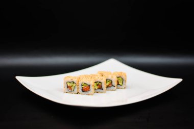 yemek yemek suşi kokteyl menüsü