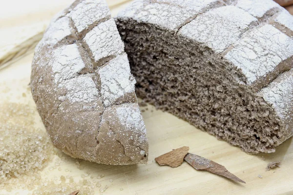 Lezzetli ev yapımı taze ekmek