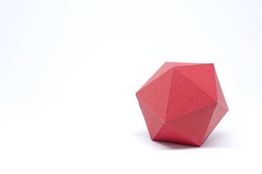 Icosahedron: yirmi üçgen yüzleri ile düzenli katı