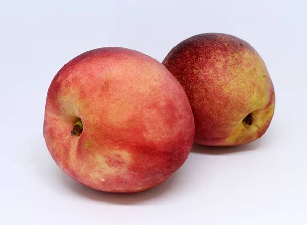Nektarine Früchte Isoliert Auf Weißem Hintergrund Eine Variation Von Pfirsich — Stockfoto