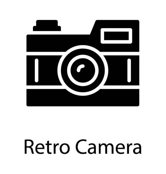 带有镜头的硬件设备 用于捕获即时照片 复古相机图标 — 图库矢量图片