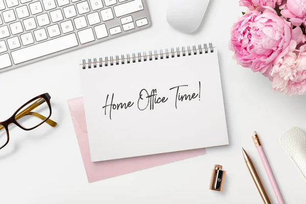 Home Office Time Trabalhando Partir Conceito Casa Auto Isolamento Quarentena — Fotografia de Stock