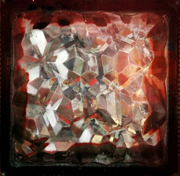 İçinin bir parçası olarak camı kes