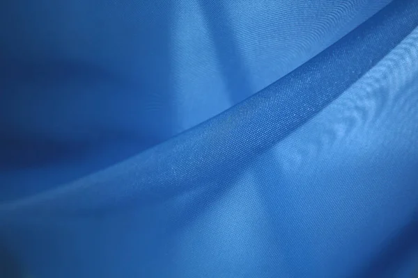 Kumaş, ipek, tül, pencerelerde perdeler