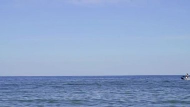 Bir su scooter bir lastik Sal çeker