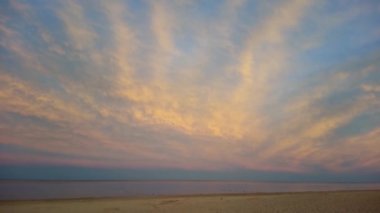 Güzel bulutlar deniz