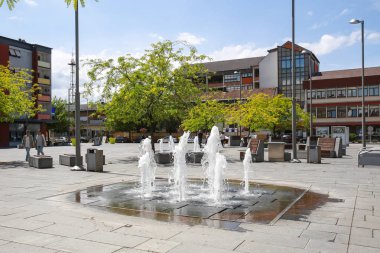 Zupanja, Hırvatistan - 15 Mayıs 2018: Bir görünüm su Çeşme Kent Meydanı Zupanja, Hırvatistan.