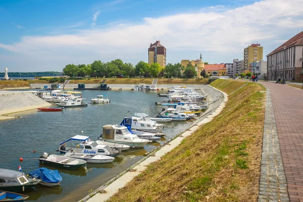 Vukovar Kroatien Mai 2018 Blick Auf Boote Die Der Küste — Stockfoto