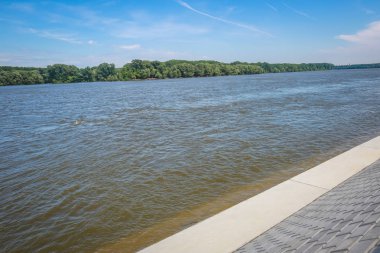Yeni bir dolgu Vukovar, Hırvatistan Tuna Nehri kıyısında. Danube olduğunu Europes ikinci en uzun nehri.