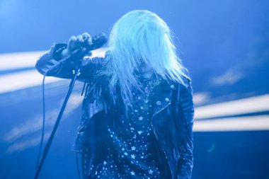 Zagreb, Hırvatistan - 25 Haziran, 2018: İngiliz-Amerikan indie rock grubu Kills göl Jarun, Zagreb, Hırvatistan bulunan 13 Inmusic festivalin ilk günü sırasında Otp dünya sahnesinde gerçekleştirir. 