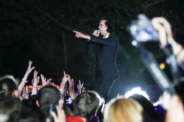 Zagreb, Hırvatistan - 26 Haziran, 2018: Nick & kötü tohumları mağara göl Jarun, Zagreb, Hırvatistan bulunan 13 Inmusic festivalin ikinci günü sırasında ana sahne alanı'nda gerçekleştirir. 