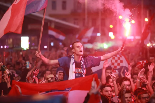 Zagreb Croacia Julio 2018 Los Aficionados Croatas Fútbol Celebran Victoria — Foto de Stock