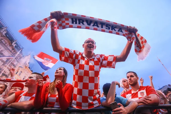 Zagreb Croacia Julio 2018 Los Aficionados Croatas Fútbol Celebran Victoria — Foto de Stock