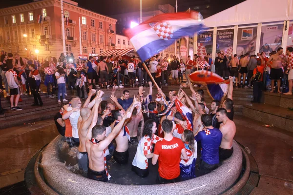 Zagreb Croacia Julio 2018 Los Aficionados Fútbol Croata Celebran Victoria — Foto de Stock