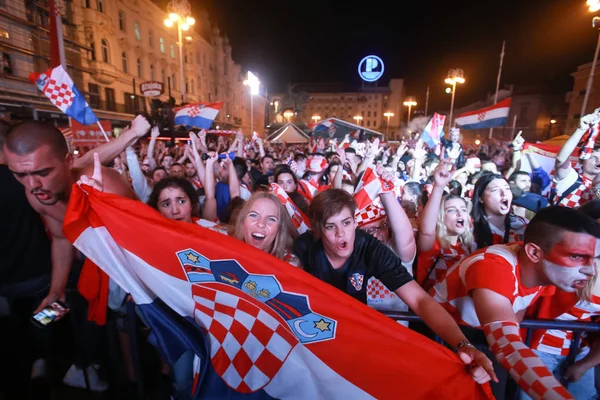 Zagreb Croacia Julio 2018 Los Aficionados Croatas Fútbol Celebran Victoria — Foto de Stock