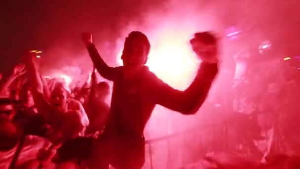 Zagreb Kroatien Juli 2018 Kroatiska Fotbollsfans Firar Seger Kroatien England — Stockvideo