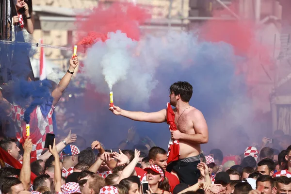 Zagreb Hırvatistan Temmuz 2018 Hırvat Futbol Taraftarları Destek Milli Takım — Stok fotoğraf