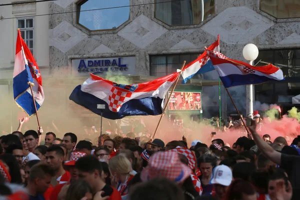 Zagreb Croatia Julho 2018 Torcedores Futebol Croata Celebram Segundo Lugar — Fotografia de Stock