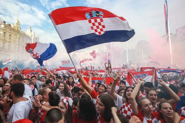 Zagreb Kroatië Juli 2018 Kroatische Voetbalfans Vieren Tweede Plaats Het — Stockfoto