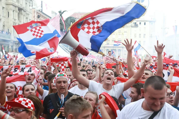 Загреб Хорватія Липня 2018 Хорватська Футбольних Фанів Святкувати Друге Місце — стокове фото