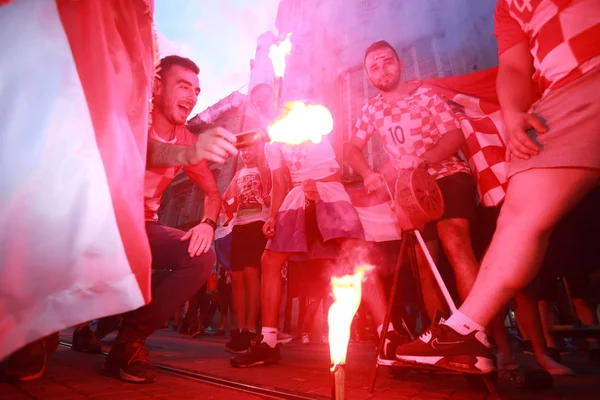 Zagreb Croatia Julho 2018 Torcedores Futebol Croata Celebram Segundo Lugar — Fotografia de Stock