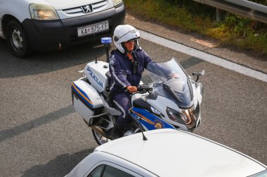 Zagreb, Hırvatistan - 11 Ağustos 2018: Büyük trafik sıkışıklığı nedeniyle çok sayıda turist deniz sahil Hırvatistan Zagreb, Hırvatistan'daki Lucko otoyol otoyol olacak.