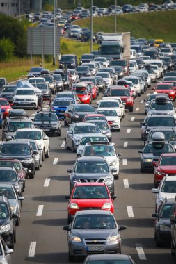 Zagreb, Hırvatistan - 11 Ağustos 2018: Büyük trafik sıkışıklığı nedeniyle çok sayıda turist deniz sahil Hırvatistan Zagreb, Hırvatistan'daki Lucko otoyol otoyol olacak.