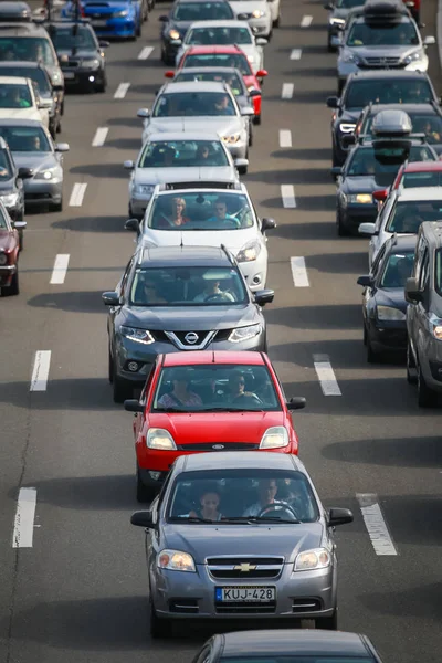 Zagreb, Hırvatistan - 11 Ağustos 2018: Büyük trafik sıkışıklığı nedeniyle çok sayıda turist deniz sahil Hırvatistan Zagreb, Hırvatistan'daki Lucko otoyol otoyol olacak.