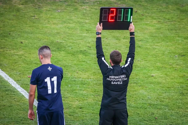 Velika Gorica, Hırvatistan - 25, Ağustos 2018: İlk futbol Hırvat Ligi Hrvatski Telekom, Hnk Gorica ve Rudes tarihinde Gorica stadyum arasında futbol oyunu. Rudes oyuncuların yerine.