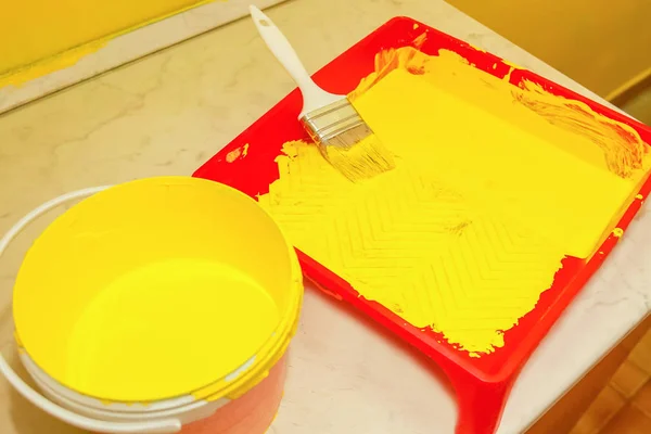 Bucket Yellow Color Brush Ready Painting Wall — Stock Photo, Image