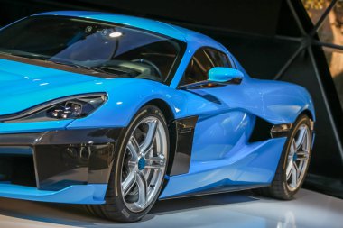 Zagreb, Hırvatistan - 28 Eylül, 2018: Rimac sunu yeni elektrik hypercar C iki model Strossmayer kare.