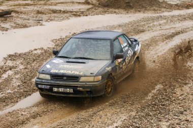 Sveta tepe, Hırvatistan - 25 Kasım 2018. 9 ralli Santa Domenica göster. Marko Kukec ve Benedikt Subaru Legacy Gt yarış Kukec kimden Hırvatistan.