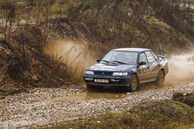 Sveta tepe, Hırvatistan - 25 Kasım 2018. 9 ralli Santa Domenica göster. Marko Kukec ve Benedikt Subaru Legacy Gt yarış Kukec kimden Hırvatistan.
