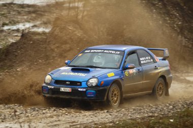 Sveta tepe, Hırvatistan - 25 Kasım 2018. 9 ralli Santa Domenica göster. Giorgio Bassi ve Arianna Subaru Impreza Şti yarış Michelutti İtalya'dan.