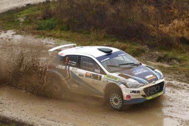 Sveta tepe, Hırvatistan - 25 Kasım 2018. 9 ralli Santa Domenica göster. Juraj Sebalj ve Ivan Hyundai i20 R5 içinde yarış Pogacic kimden Hırvatistan.