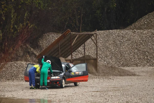Sveta tepe, Hırvatistan - 25 Kasım 2018. 9 ralli Santa Domenica göster. Matija Novosel ve Renato arıza Rover 214 sahip Bozic kimden Hırvatistan.