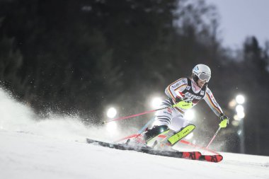 Zagreb, Hırvatistan - 5 Ocak 2019: Christina Geiger Almanya Audi FIS alp Kayak Dünya Kupası Bayanlar Slalom, kar kraliçesi kupa 2019 Zagrep, Hırvatistan sırasında yarışıyor.