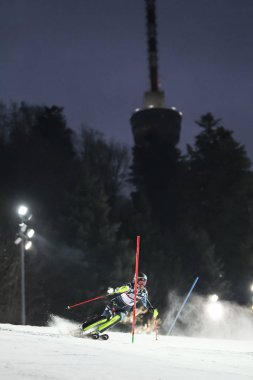 Zagreb, Hırvatistan - 5 Ocak 2019: Anna Swenn Larsson İsveç'ten sırasında Audi FIS alp Kayak Dünya Kupası Bayanlar Slalom, kar kraliçesi kupa 2019 Zagrep, Hırvatistan için yarışıyor.