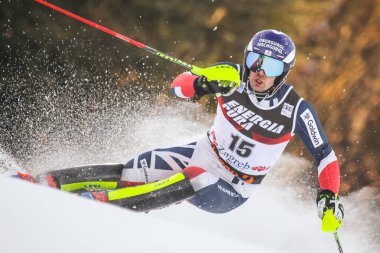 Zagreb, Hırvatistan - 6 Ocak 2019: Audi FIS alp Kayak Dünya Kupası Mens Slalom, kar kraliçesi kupa 2019 Zagrep, Hırvatistan sırasında Dave Ryding kimden Birleşik Krallık rekabet.