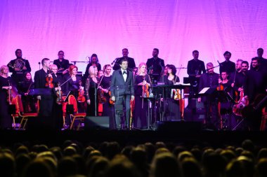 Zagreb, Hırvatistan-Aralık 21,2018: iletken Marcello Rota Piero Barone ve Ignazio Boschetto Il Volo iki tenor ve bariton Gianluca Ginoble oluşan Opera üçlüsü, Arena Zagreb gerçekleştirme.