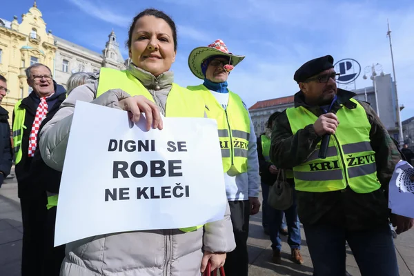 Gula västar demonstranterna i Zagreb — Stockfoto