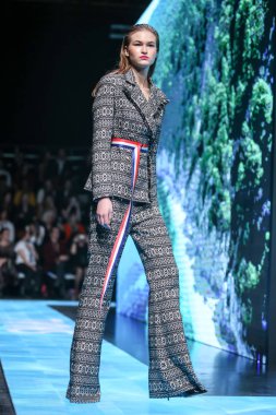 İkizler moda koleksiyonu