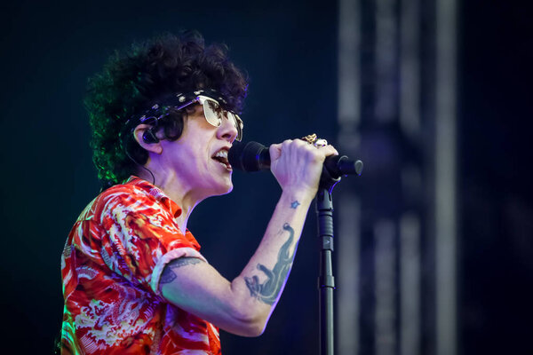 Перголицци, Лаура
 