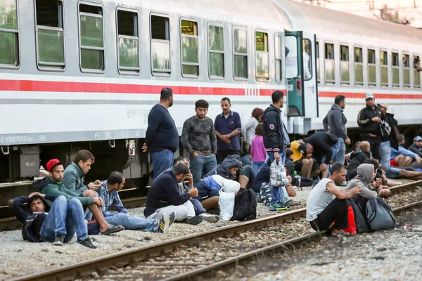 Refugiados sirios en Dugo Selo — Foto de Stock