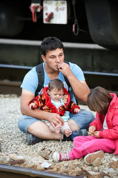 Syrische flüchtlinge in dugo selo — Stockfoto