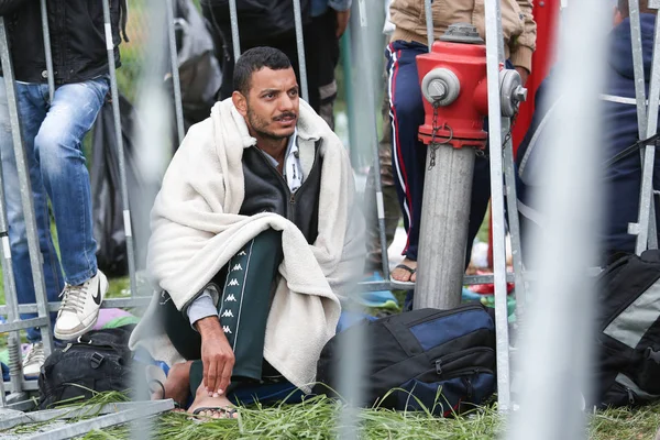 Syrští uprchlíci na slovinské hranici — Stock fotografie