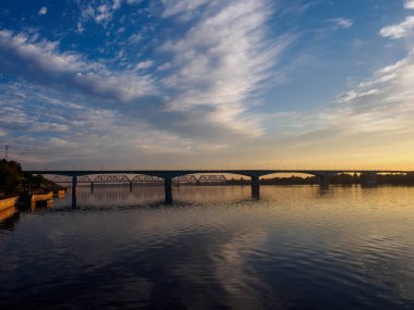 Şafakta Nehri Köprüsü