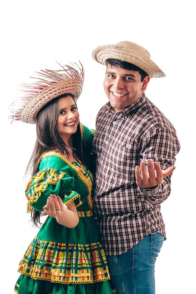 Jovem Casal Brasileiro Vestindo Roupas Típicas Para Festa Junina — Fotografia de Stock