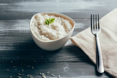 Arroz de leite - pirinç süt ile - tipik tuzlu tarifi Brezilya kuzeydoğu